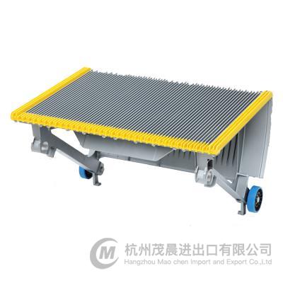 600MM ESCALATOR ALUMINUM STEP WITH NAVY-BLUE ROLLER