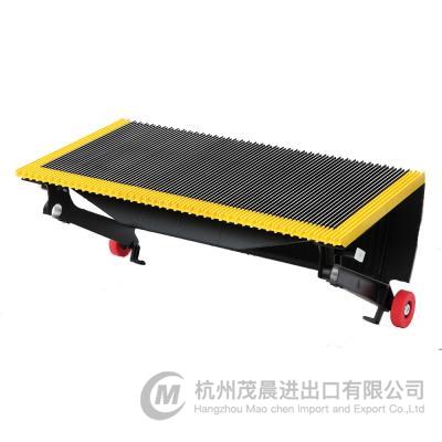 800MM BLACK ESCALATOR ALUMINUM STEP WITH RED ROLLER