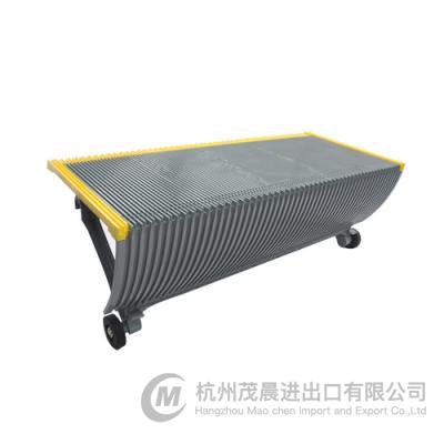 Escalator Step Size 1000mm Gray With Yellow Plastic Frame GS00915002